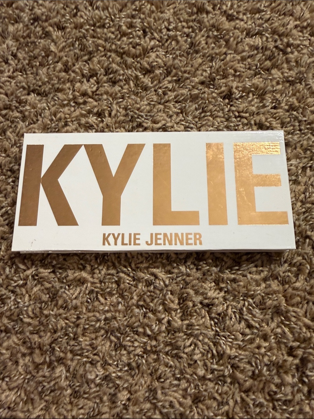 Kylie Jenner Eyeshadow Palette - Gold & Neutral Tones